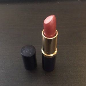 Estee Lauder lipstick “sugar honey shimmer”